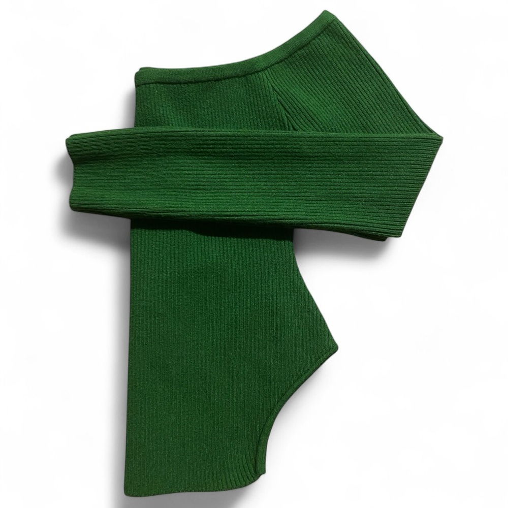 emerald green knit top